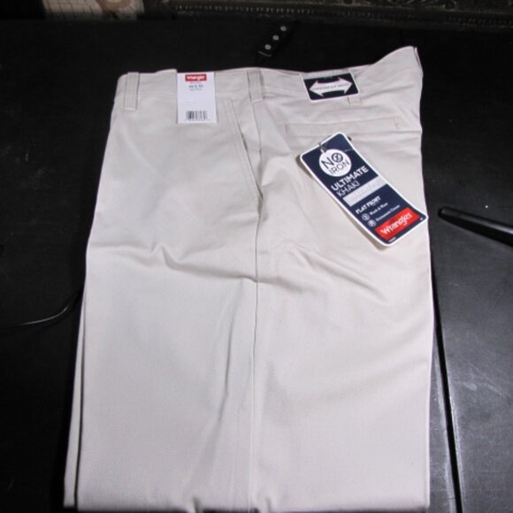 Wrangler | Pants | Bnwt Wrangler No Iron Ultimate Khaki Straight Fit